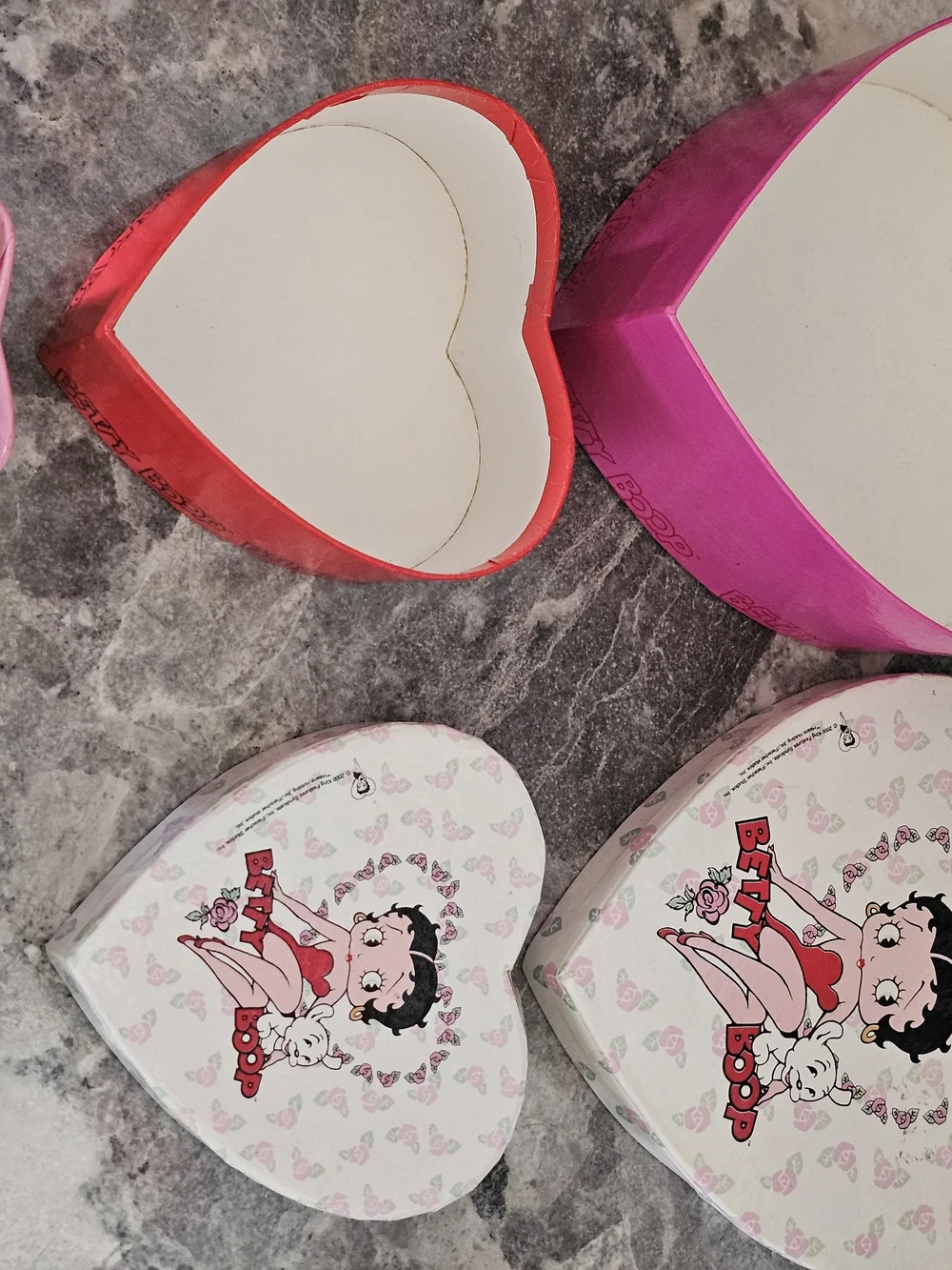 Betty Boop Heart-Shaped Bath & Body Gift Box - Pink